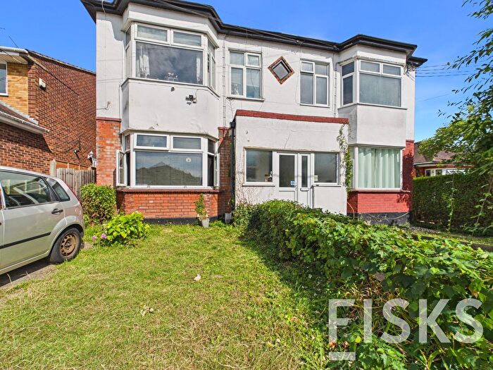 2 Bedroom Maisonette For Sale In South View Road, Benfleet, SS7