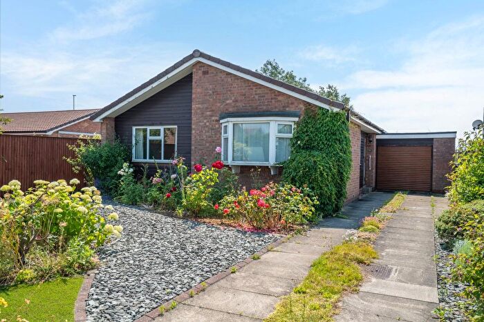 3 Bedroom Detached Bungalow For Sale In Annan Close, York, YO24