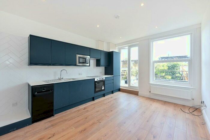 1 Bedroom Flat To Rent In High Road Leytonstone, London, E11