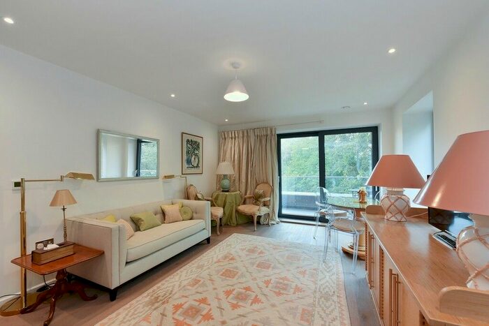 1 Bedroom Flat To Rent In Henry Chester Buildings, Putney, SW15