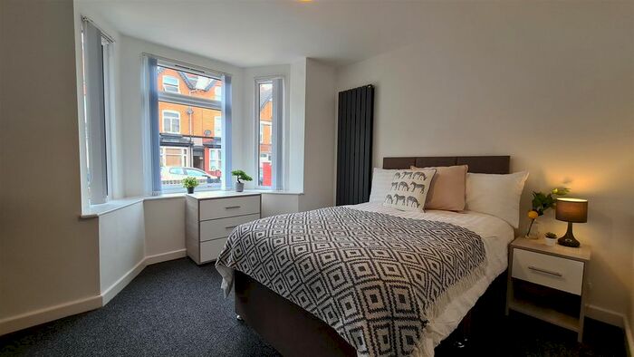 Studio To Rent In Mount Pleasant, Batchley, Redditch B97