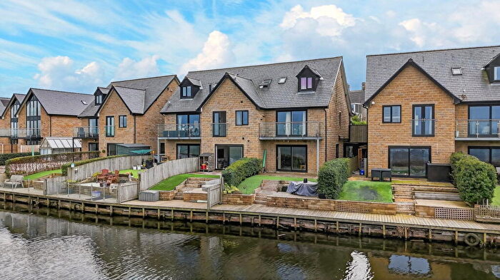 3 Bedroom Town House For Sale In Simpsons Wharf, Hapton, Burnley, BB12