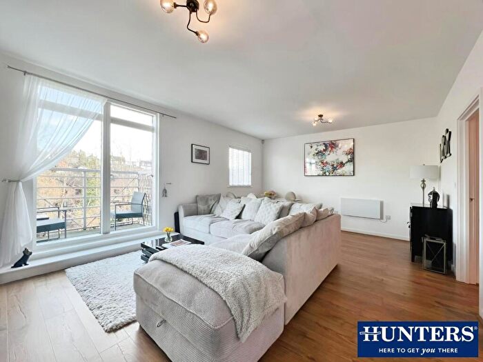 2 Bedroom Duplex For Sale In Kingfisher Meadow, Maidstone, ME16