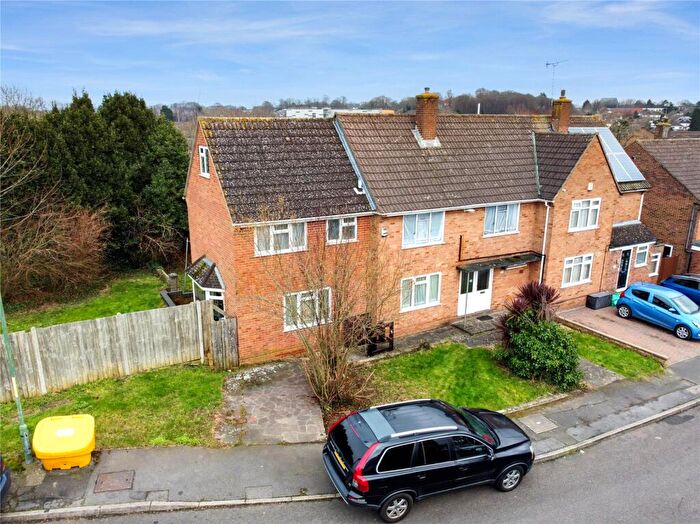 5 Bedroom Semi-Detached House For Sale In Irving Way, Swanley, Kent, BR8