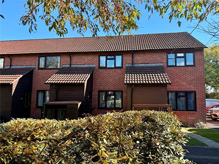 2 Bedroom Detached House For Sale In Eastlands, New Milton, Hampshire, BH25