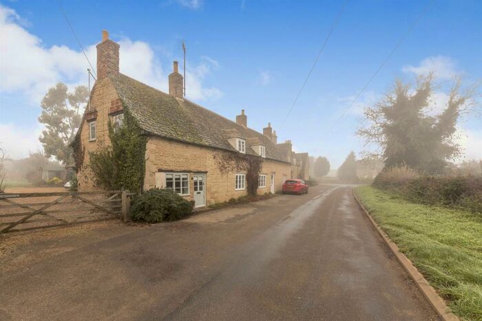 1 Bedroom End Of Terrace House For Sale In Tallington Road, Barholm, Stamford, PE9