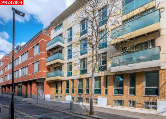 2 Bedroom Flat For Sale In Trematon Walk, London, N1