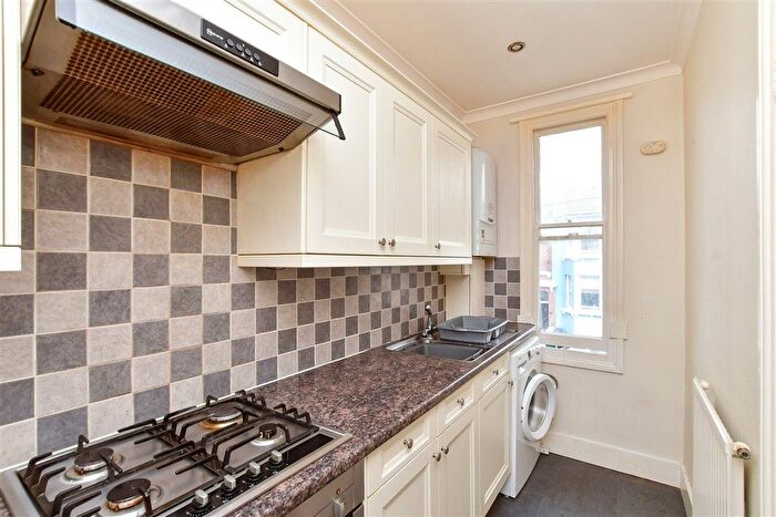 1 Bedroom Flat For Sale In Grantham Road, Brighton, East Sussex, BN1