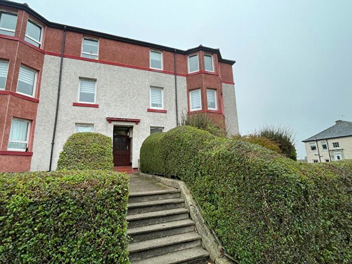 2 Bedroom Flat To Rent In Broomknowes Road, Springburn, Glasgow, G21