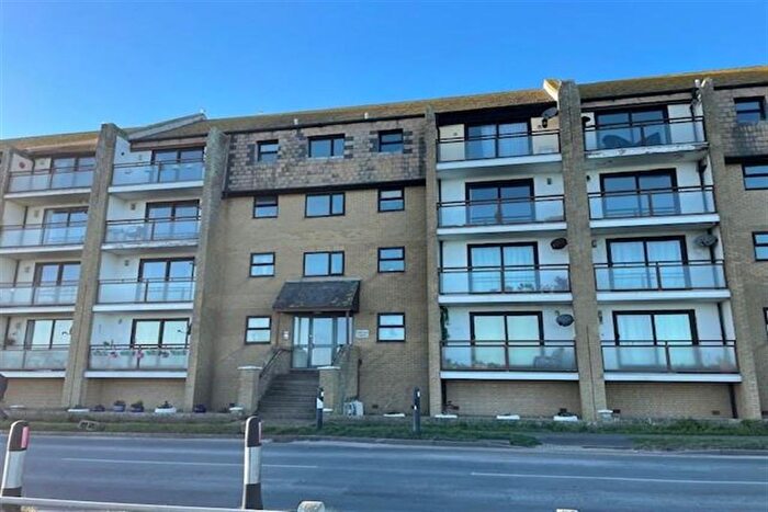 2 Bedroom Flat To Rent In Mulberry Court, Mulberry Court, Littlestone, TN28