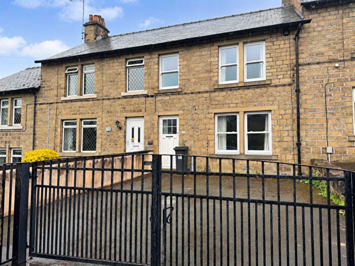 3 Bedroom Terraced House For Sale In West Avenue, Honley, HD9