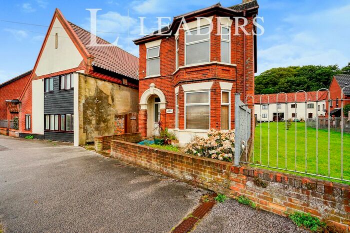 2 Bedroom Flat To Rent In Whapload Road, Lowestoft, NR32