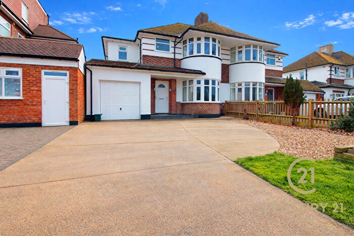 4 Bedroom Semi Detached House For Sale In Timbercroft, Epsom, KT19