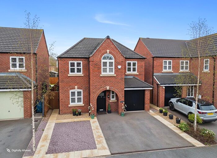 4 Bedroom Detached House For Sale In Croft Close, Two Gates, Tamworth, B77