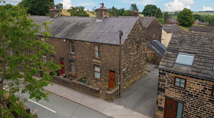 3 Bedroom End Terrace House To Rent In Towngate, Thurlstone, S36
