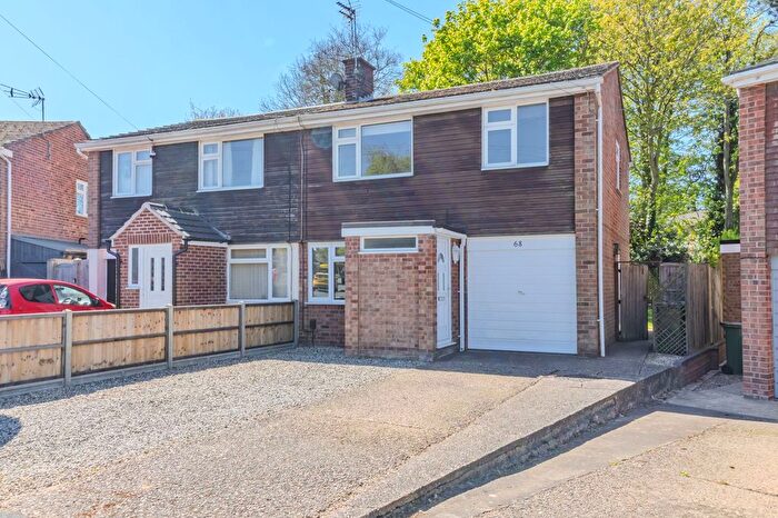 3 Bedroom Semi-detached House For Sale In Priory Walk, Leicester Forest East, LE3