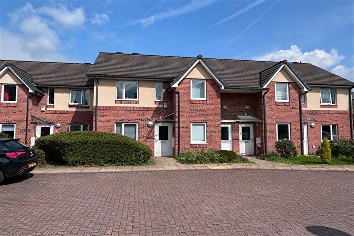2 Bedroom Flat For Sale In The Lymes, Bowdon, Altrincham, WA14