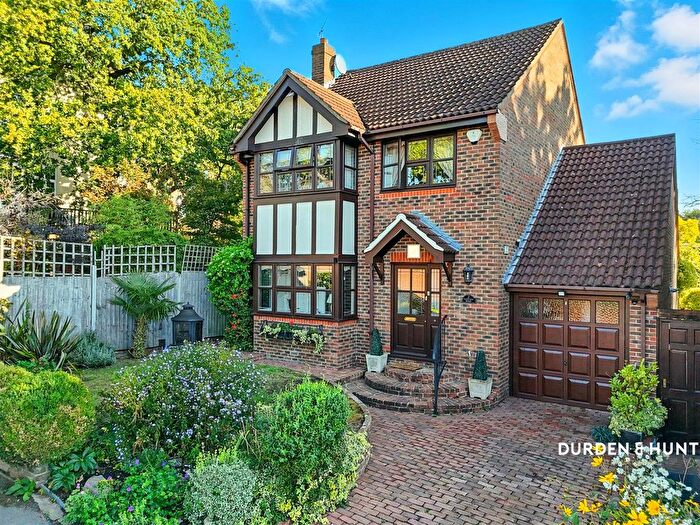 4 Bedroom Detached House For Sale In Fairview Road, Chigwell, IG7