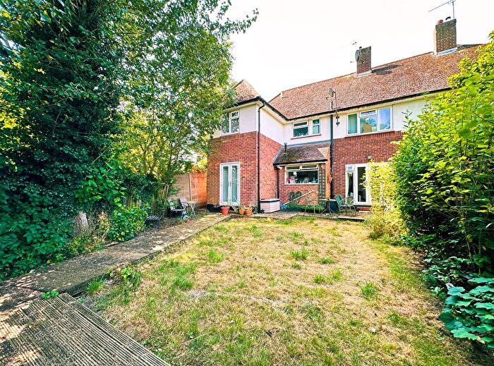 1 Bedroom Flat To Rent In Fourth Avenue, Garston, Watford, WD25