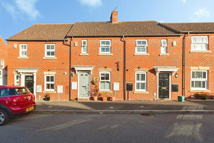 2 Bedroom Terraced House For Sale In Napier Road, Aylesbury, HP19