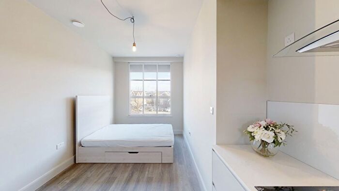 1 Bedroom Flat To Rent In Westree Road, Maidstone, Kent, ME16