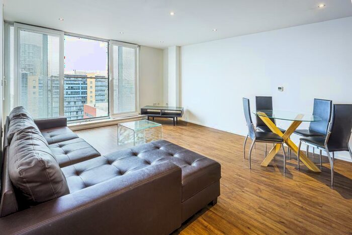 2 Bedroom Apartment To Rent In The Oxygen Apartments, Royal Victoria Dock, E16