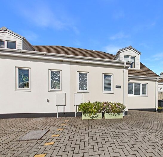 3 Bedroom Property For Sale In Rose-An-Grouse, Canonstown, Hayle, TR27