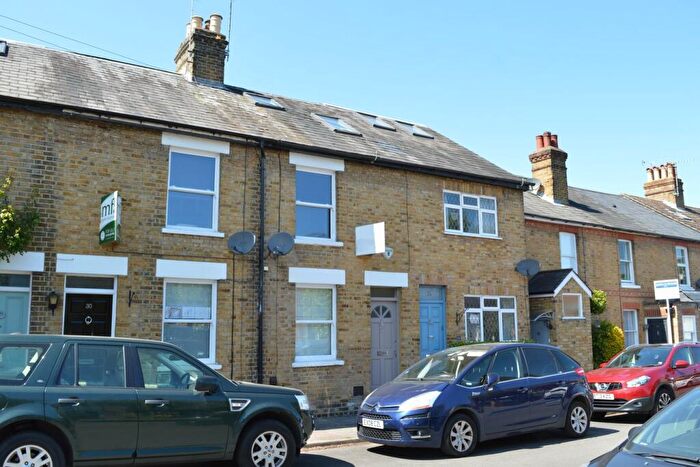 3 Bedroom Terraced House To Rent In New Road, Weybridge, KT13