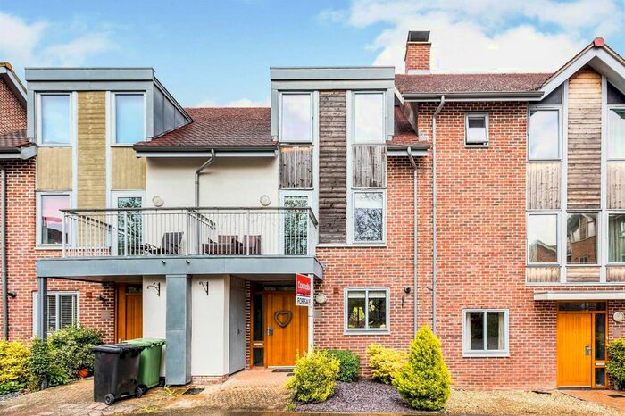 4 Bedroom Property To Rent In Pillar Box Gardens, Basingstoke, RG24