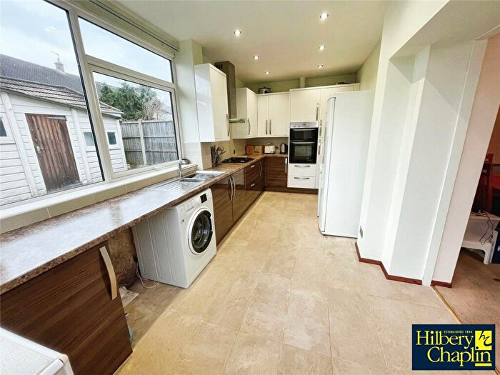 3 Bedroom End Of Terrace House For Sale In Heron Way, Upminster, Essex, RM14