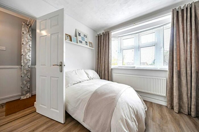 3 Bedroom Bungalow For Sale In Coxs Close, Sharnbrook, MK44