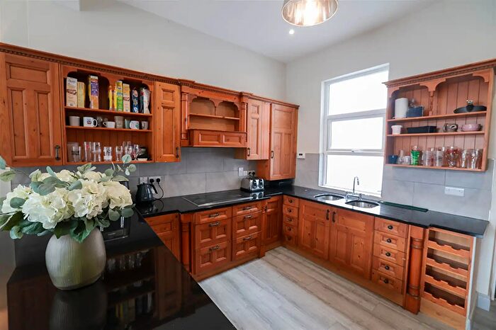 5 Bedroom Terrace House For Sale In Rugby Road, Belfast, BT7