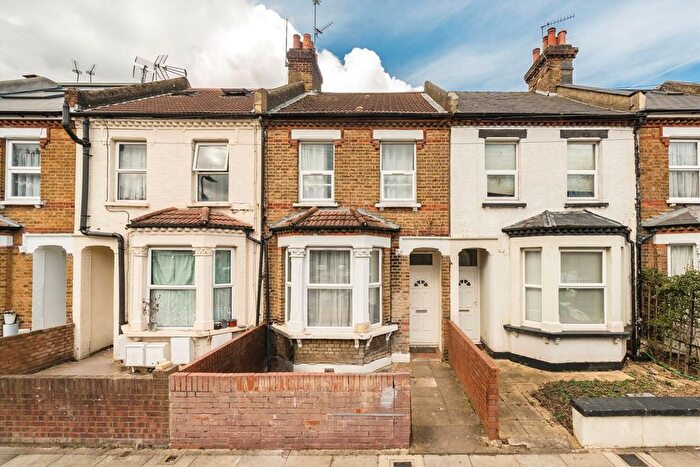 3 Bedroom Terraced House To Rent In Felix Road, London, W13