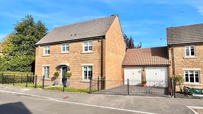 4 Bedroom Detached House For Sale In Lower Meadow, Ilminster, Somerset, TA19