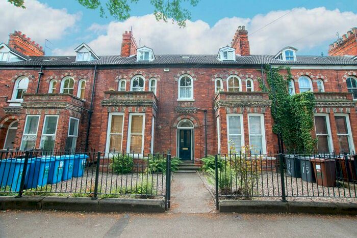1 Bedroom Flat To Rent In Westbourne Avenue, Princes Avenue, Hull, East Riding Of Yorkshire, HU5