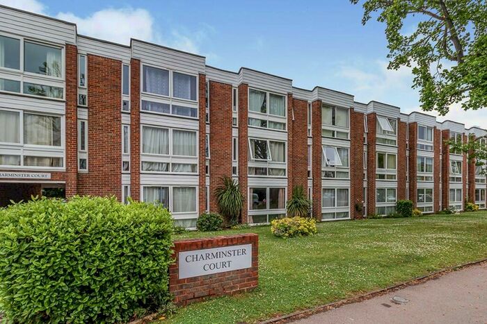 1 Bedroom Flat To Rent In Lovelace Gardens, Surbiton, Surrey, KT6