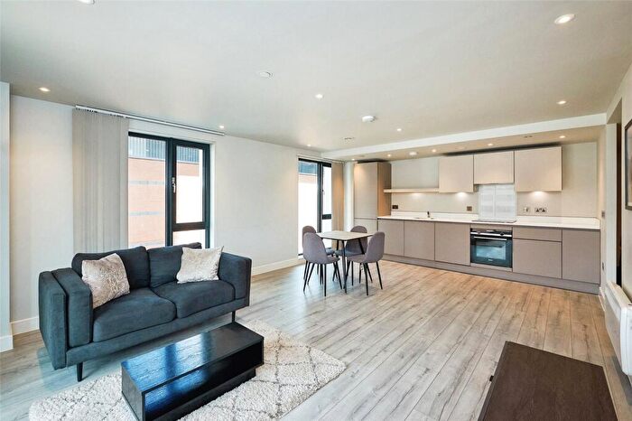 2 Bedroom Apartment To Rent In St Martins Place, Broad Street, Birmingham, West Midlands, B15