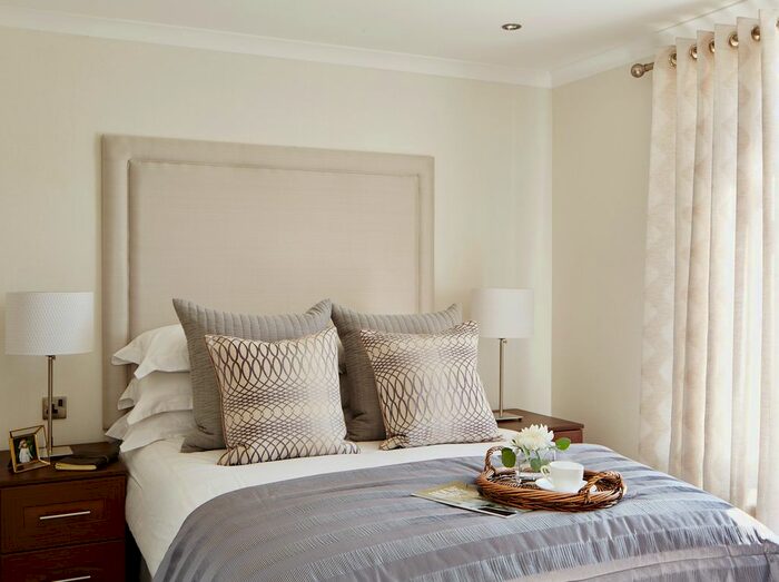 2 Bedroom Mobile/park Home For Sale In Bluebell Woods, Ely Road, Waterbeach, Cambs, CB25