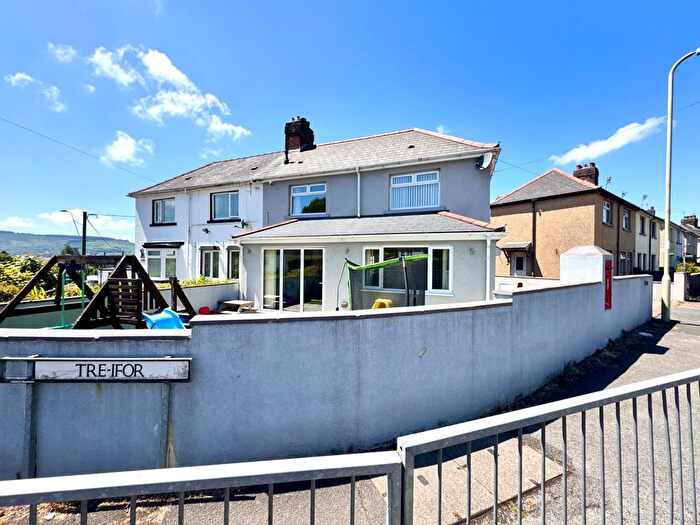3 Bedroom Semi-Detached House For Sale In Tre Ifor, Llwydcoed, Aberdare, CF44