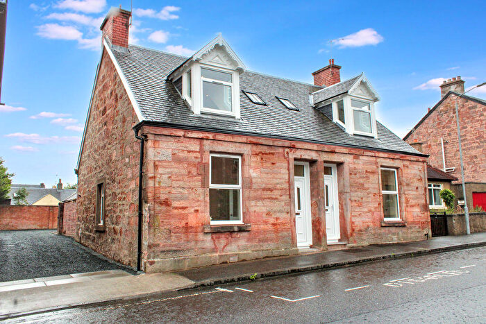 2 Bedroom Semi-Detached House For Sale In Hill Street, Tillicoultry, FK13