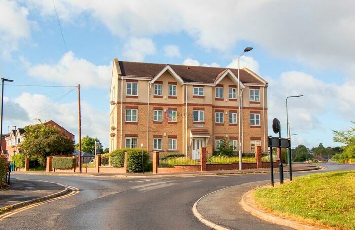 3 Bedroom Flat To Rent In Queen Mary Road, Sheffield, S2