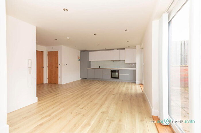 2 Bedroom Flat To Rent In Lemont House, Lemont Road, Totley, S17