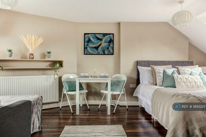 Studio To Rent In Hartington Road, Brighton, BN2