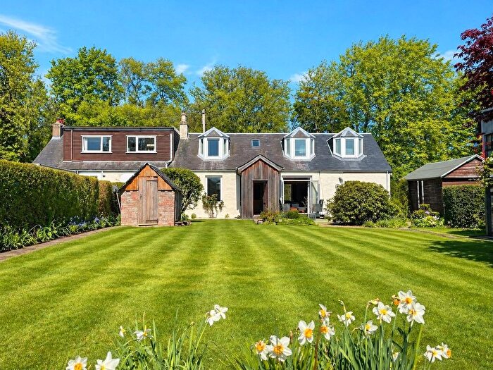 4 Bedroom Cottage For Sale In Sunnypark, Kinross, KY13