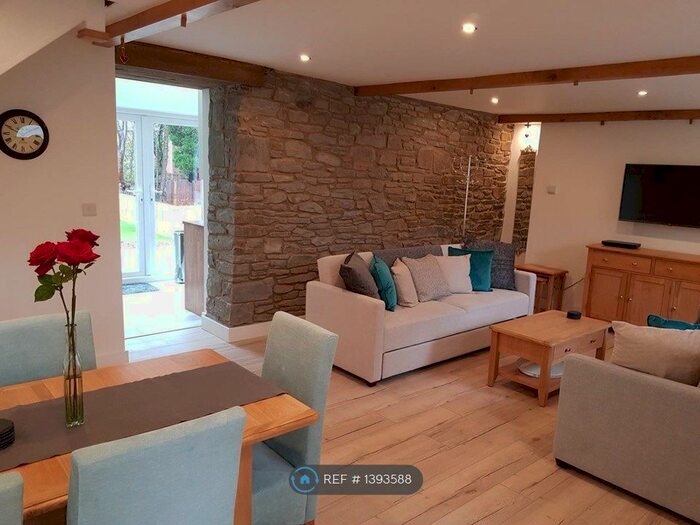 3 Bedroom Terraced House To Rent In Taff Terrace, Treorchy, CF42