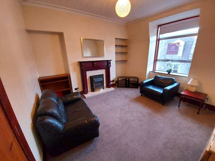 1 Bedroom Flat To Rent In Wallfield Place, Rosemount, Aberdeen, AB25