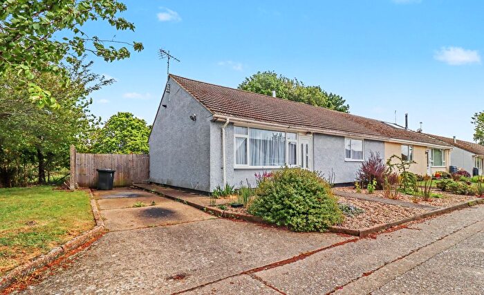 2 Bedroom Semi-Detached Bungalow For Sale In Ambleside, Wicken Green Village, NR21