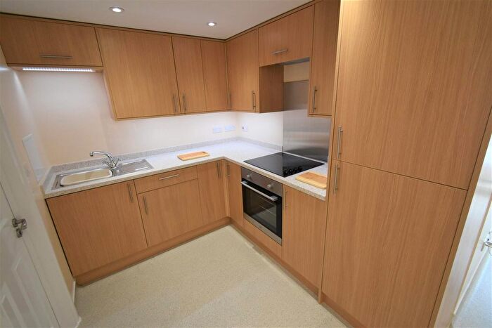 2 Bedroom Flat To Rent In Flat J Moatfield House, Highfield Road, Dartford, DA1