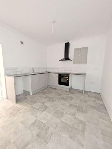 3 Bedroom Terraced House To Rent In Perrott Street, Treharris, CF46
