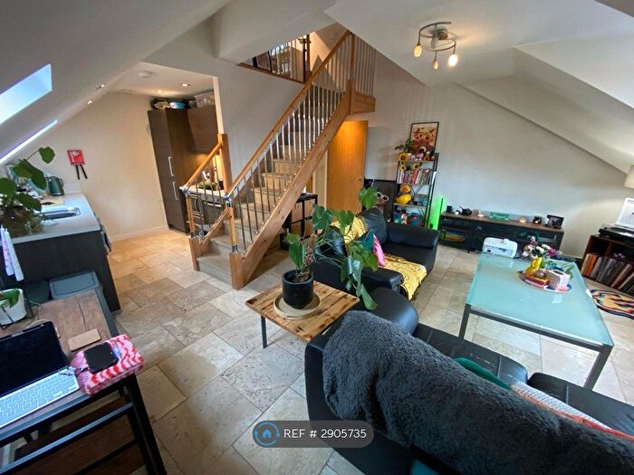 2 Bedroom Flat To Rent In The Junxion, Leeds, LS5